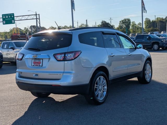Used 2015 Chevrolet Traverse LT w/ Style and Technology Package image 3