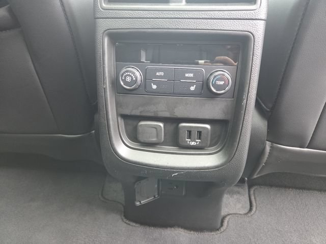 Used 2019 Buick Envision Premium AWD/4WD image 16