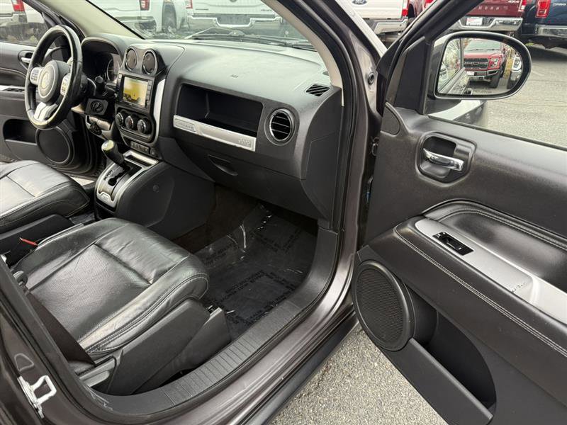 Used 2015 Jeep Compass High Altitude image 11