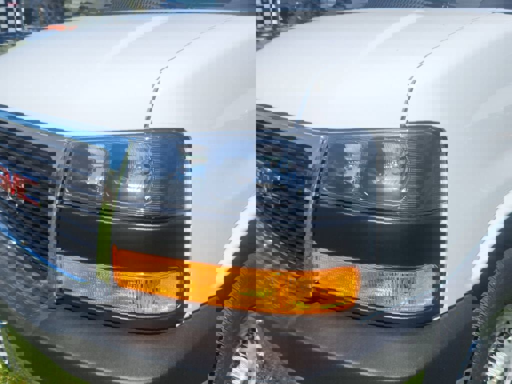 New 2025 GMC Savana 2500 Extended w/ Enhanced Convenience Package image 5