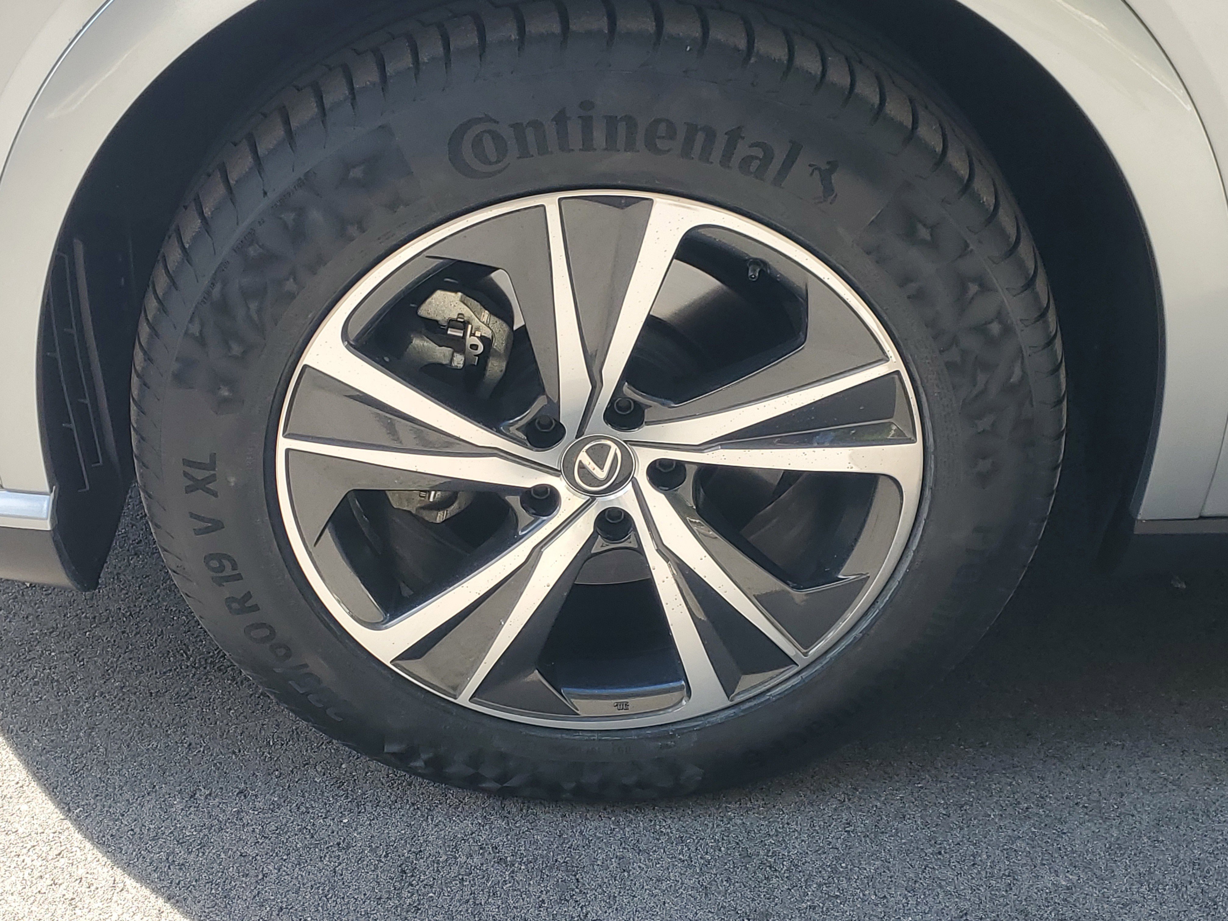 Used 2023 Lexus RX 350 Premium w/ Accessory Package (Z1) image 4