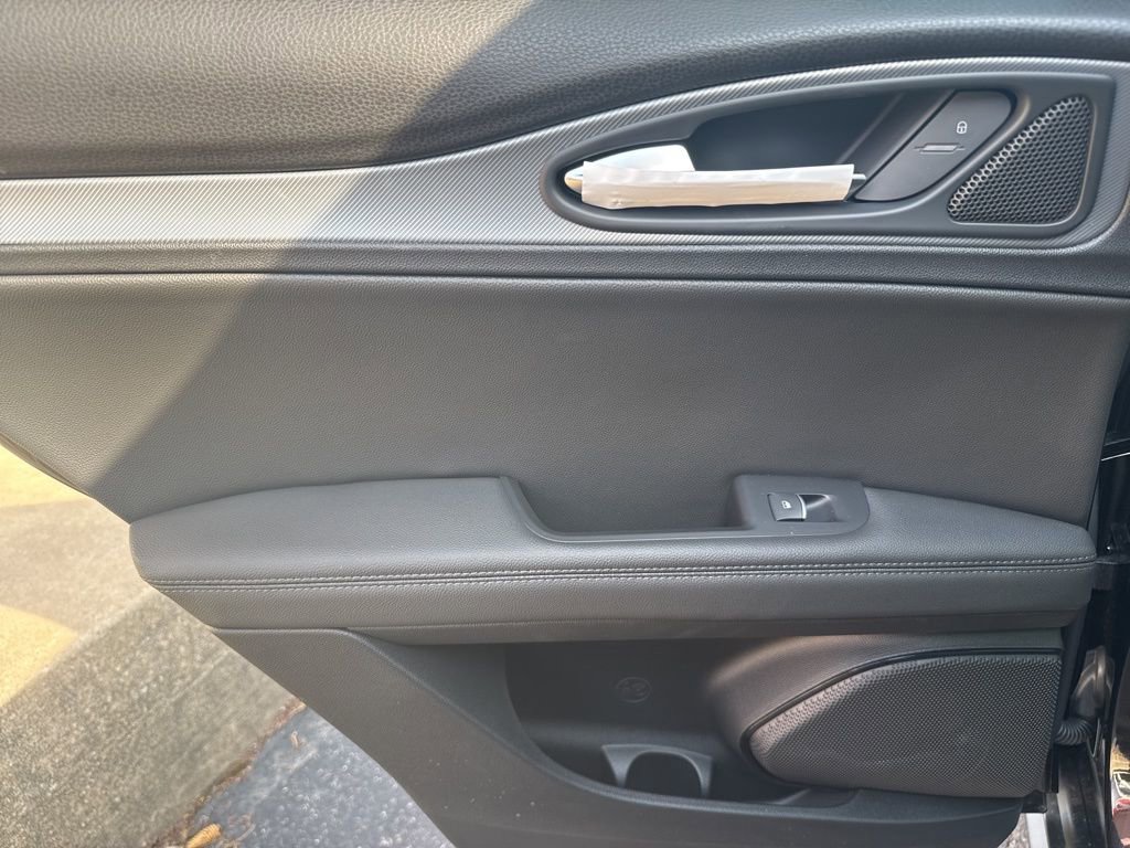 New 2026 Alfa Romeo Stelvio Sprint image 18