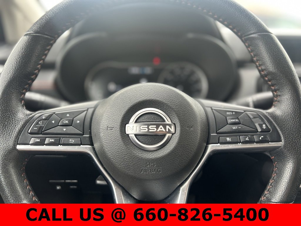 Used 2024 Nissan Versa SR image 11