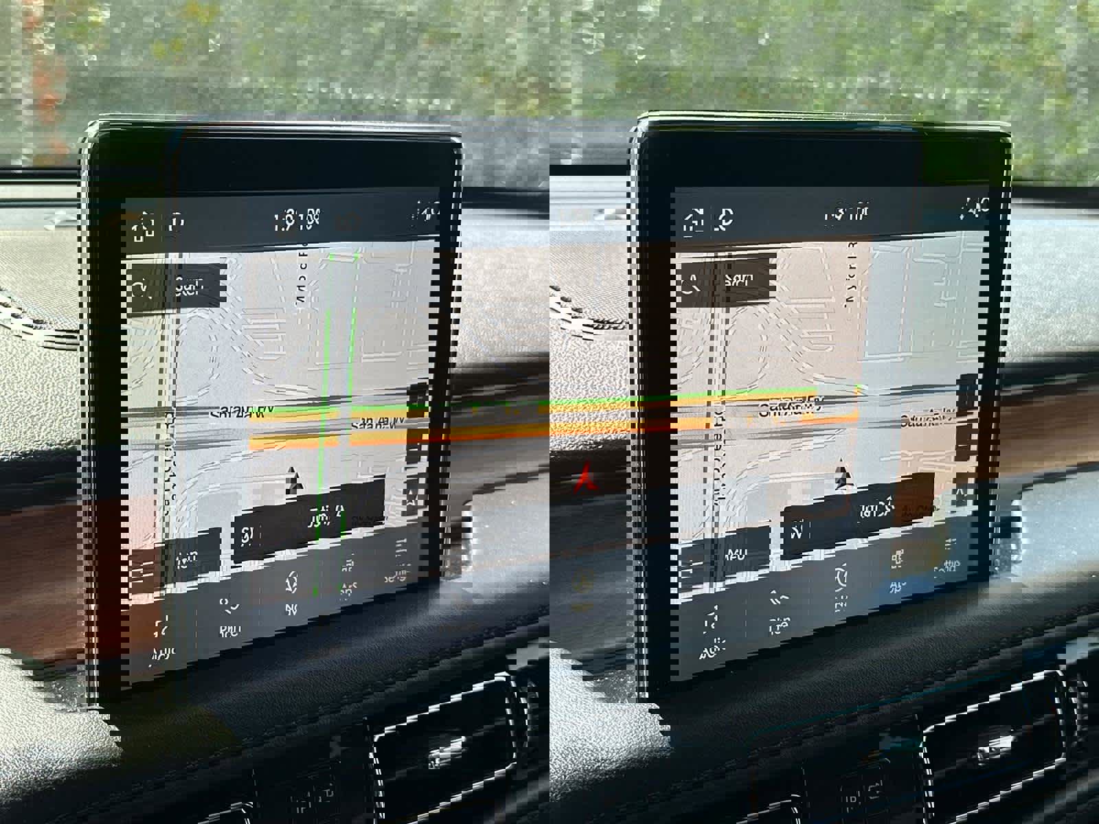 Used 2020 Lincoln Aviator Reserve w/ Equipment Group 201A image 17