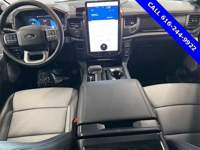 New 2025 Ford F150 Lightning Lariat image 17