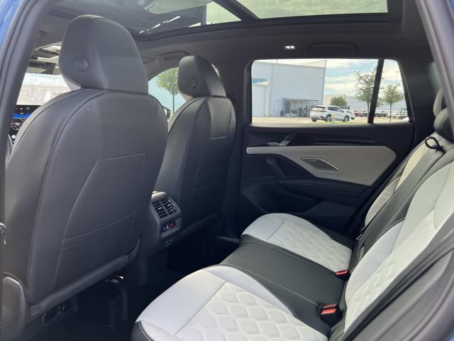 New 2026 Volkswagen Tiguan SEL R-Line AWD/4WD image 24