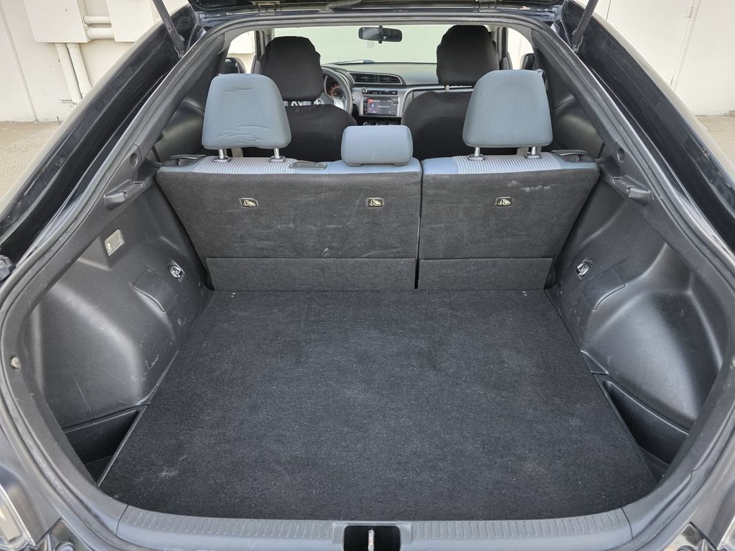 Used 2015 Scion tC FWD image 24