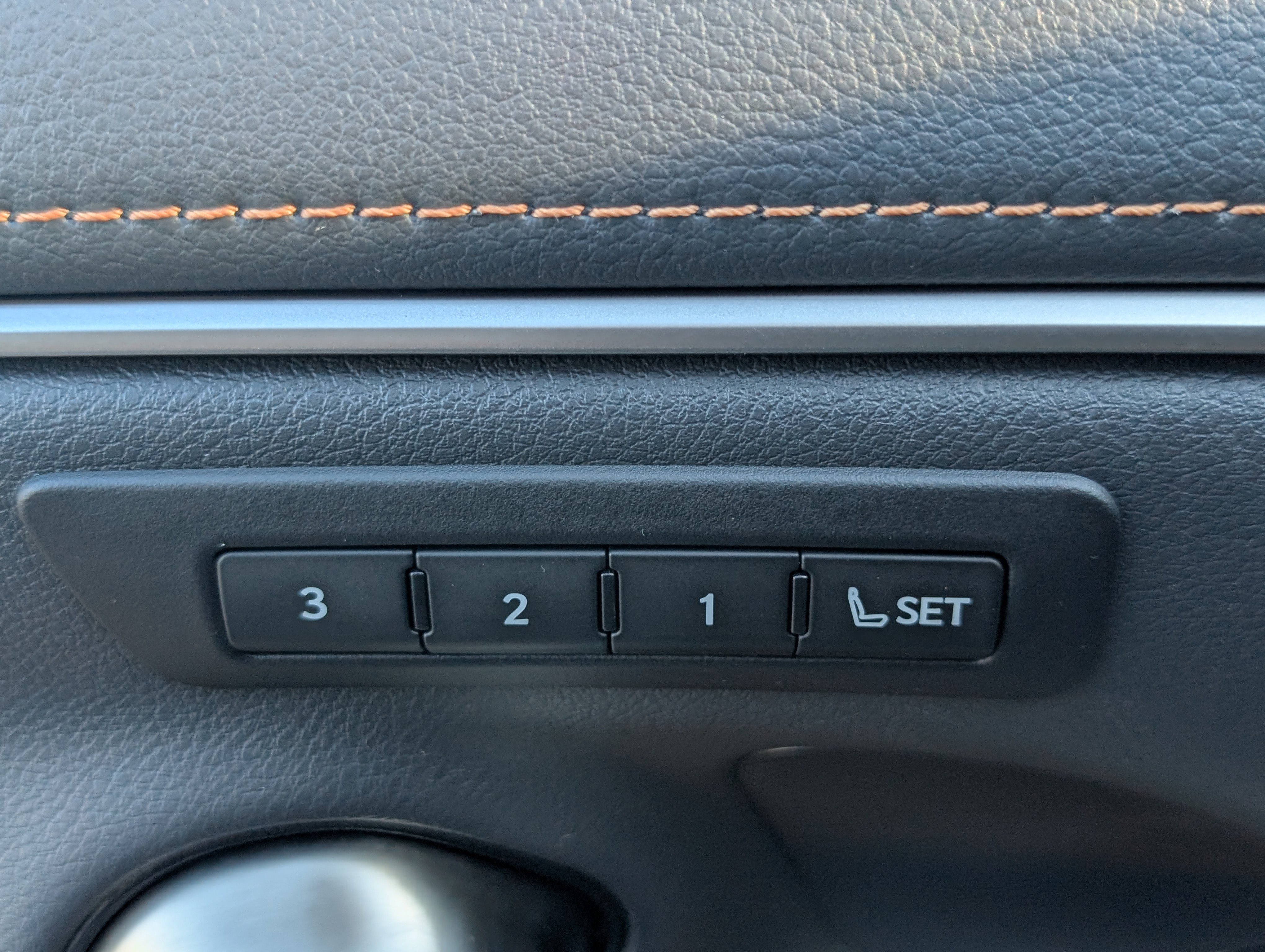 Certified 2024 Lexus ES 350 w/ Premium Package image 20