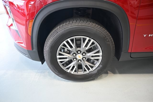 New 2026 Chevrolet Traverse LT w/ LPO, Floor Liner Package FWD image 28
