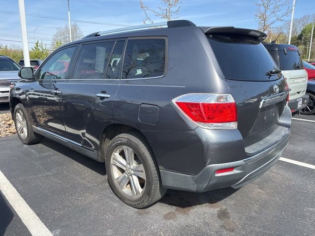 Used 2012 Toyota Highlander Limited w/ Tow Pkg video 2