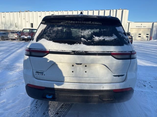 Used 2024 Jeep Grand Cherokee Trailhawk w/ Luxury Tech Group III image 10