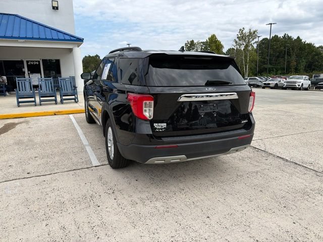 Used 2023 Ford Explorer XLT w/ Equipment Group 202A AWD/4WD image 18