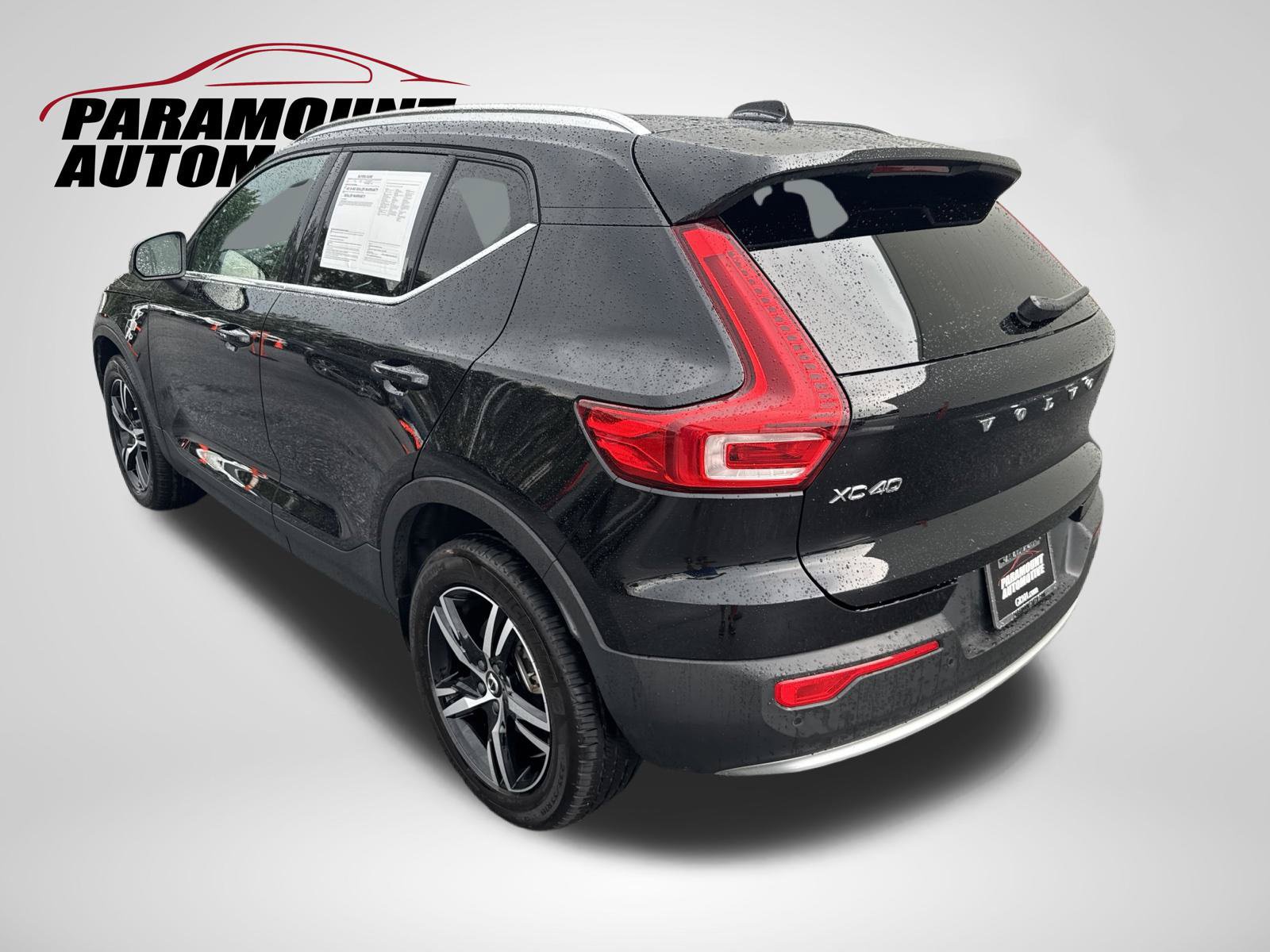 Used 2025 Volvo XC40 B5 Core AWD/4WD image 5