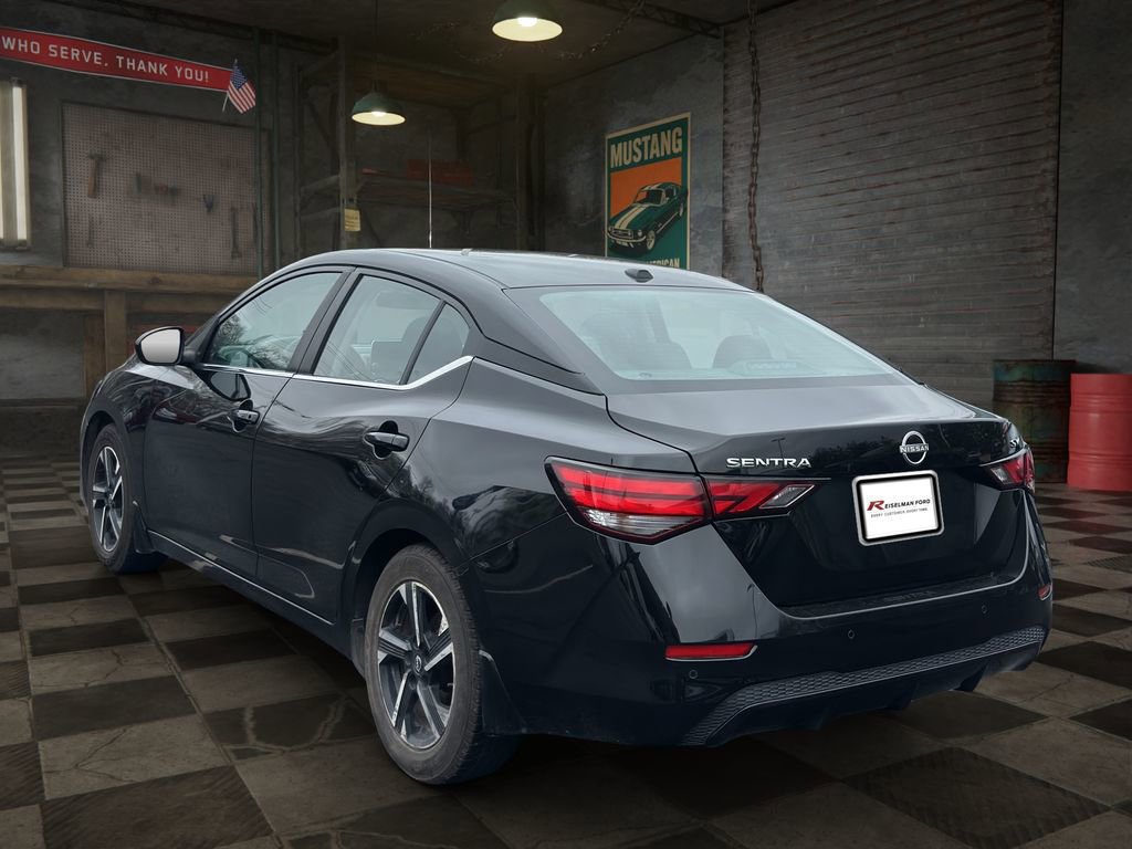 Used 2024 Nissan Sentra SV image 4