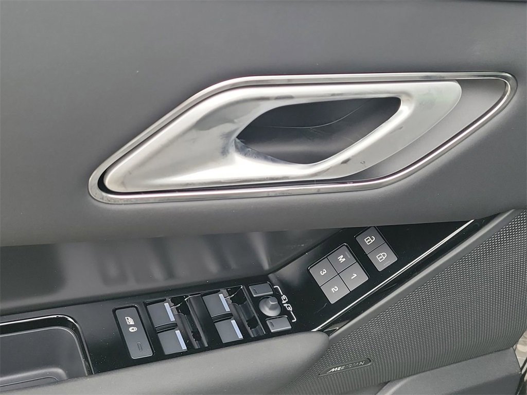 New 2026 Land Rover Range Rover Velar S image 24