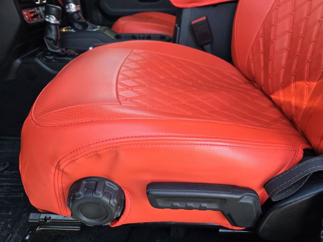 Certified 2022 Jeep Gladiator Mojave w/ Dual Top Group image 27