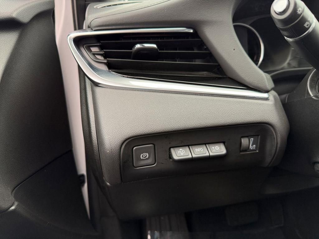 Used 2022 Buick Enclave Avenir w/ Avenir Technology Package image 33