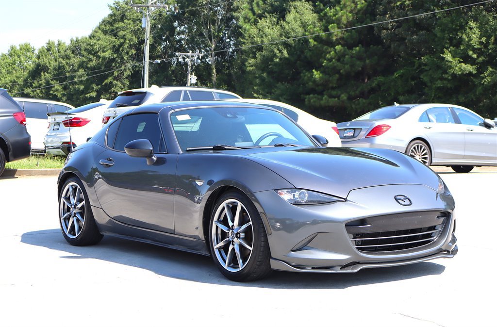 Used 2020 MAZDA MX-5 Miata RF Club RWD image 17