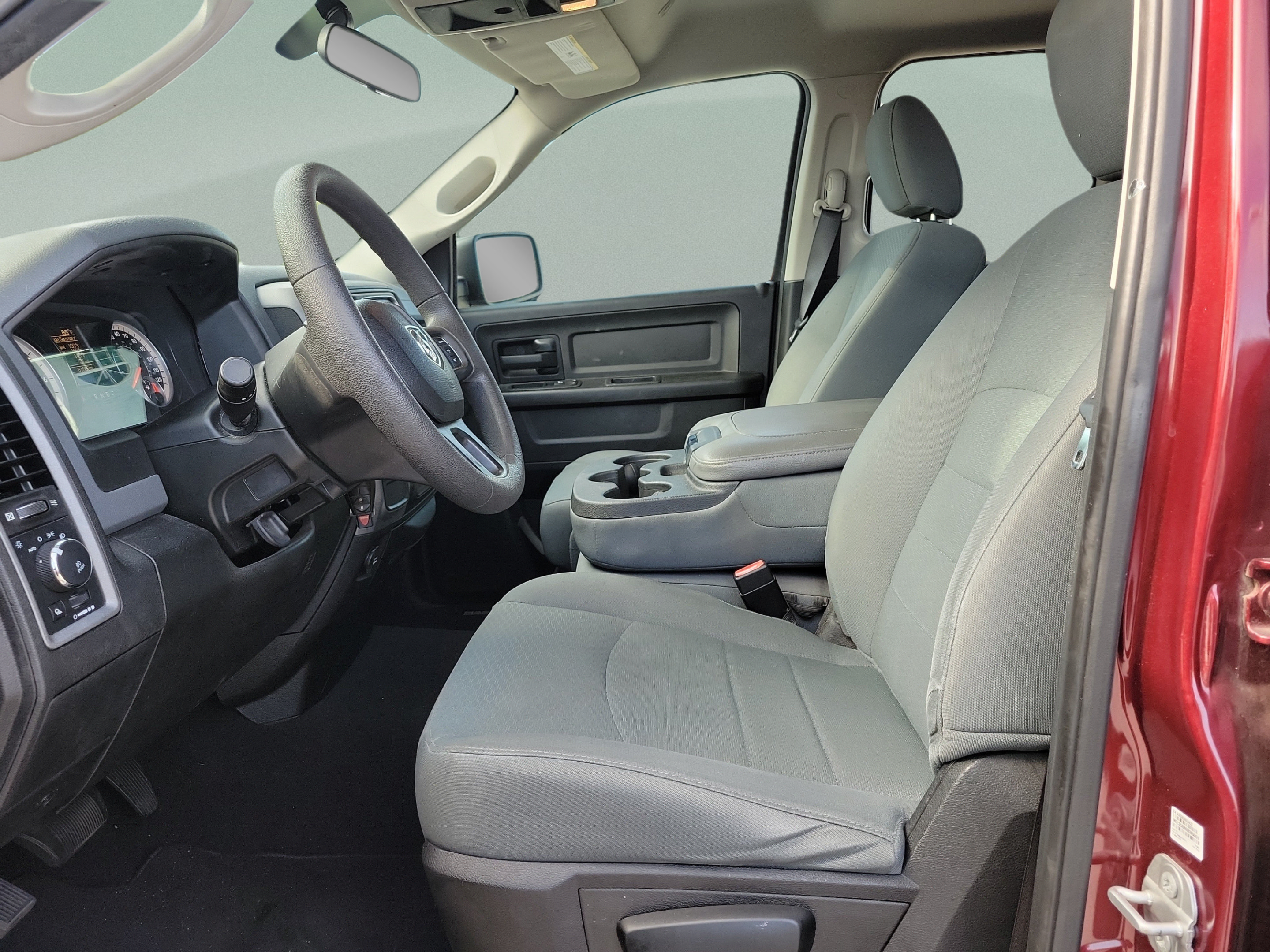 Used 2019 RAM 1500 Express w/ Express Value Package RWD image 15