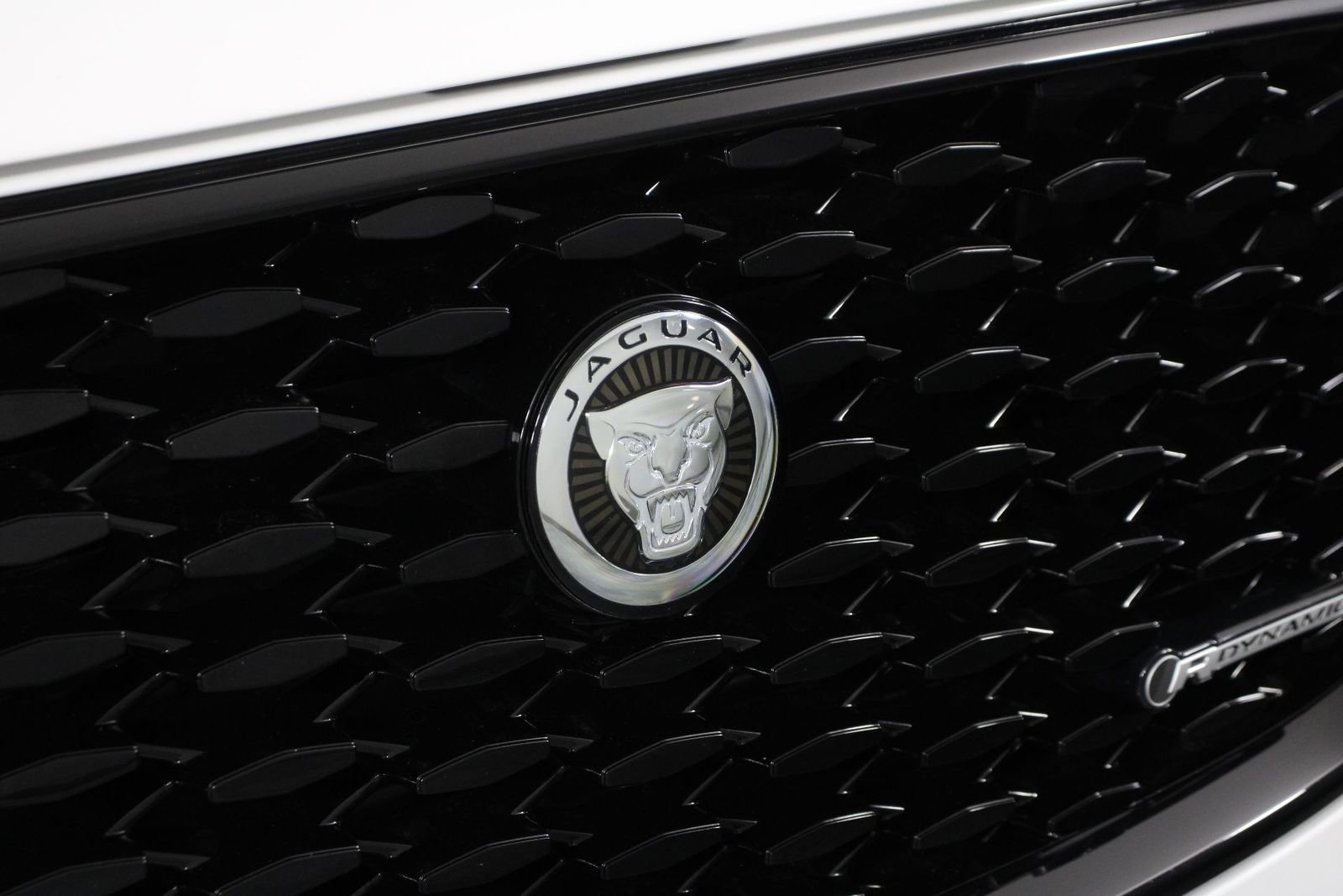 Used 2024 Jaguar F-PACE R-Dynamic S image 26