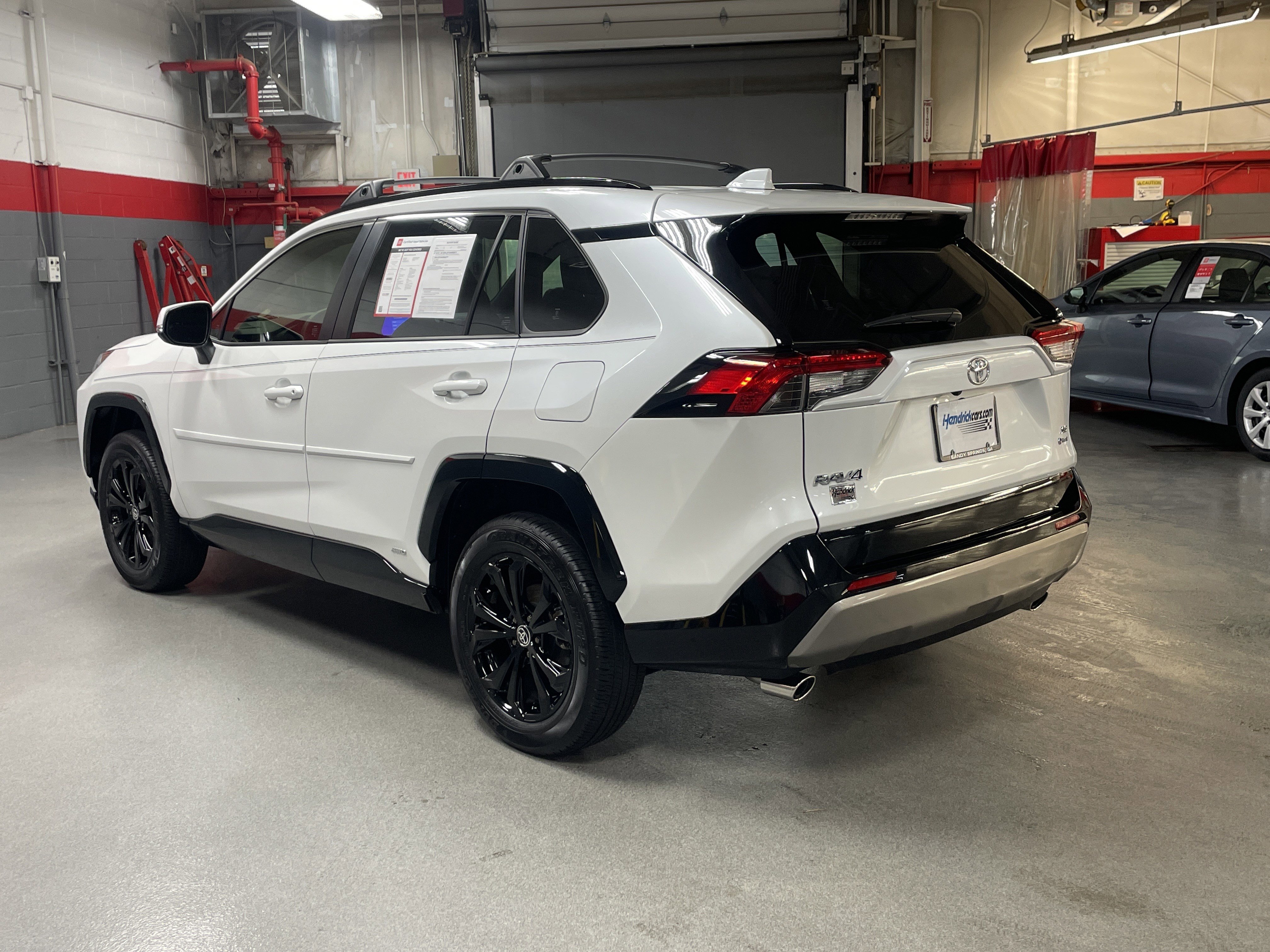 Certified 2025 Toyota RAV4 SE image 8