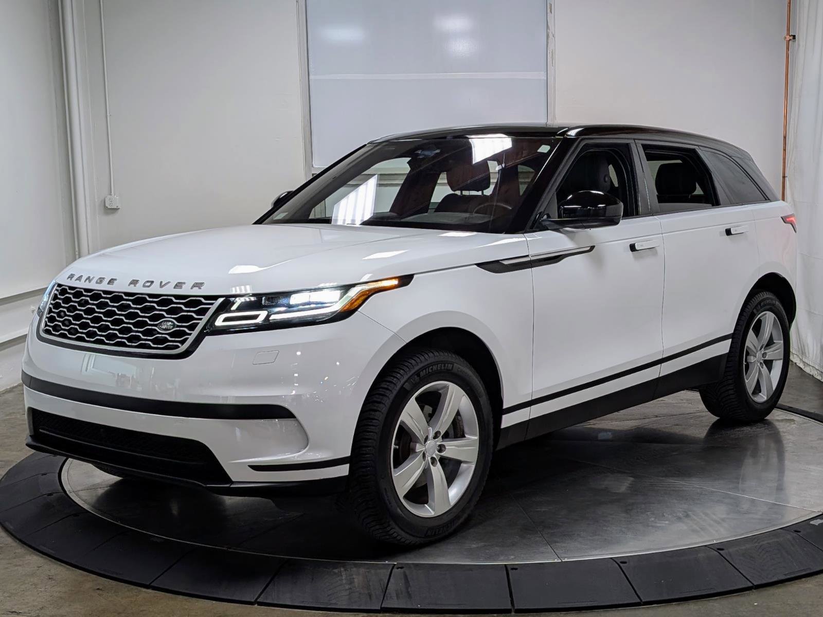 Used 2018 Land Rover Range Rover Velar S image 4