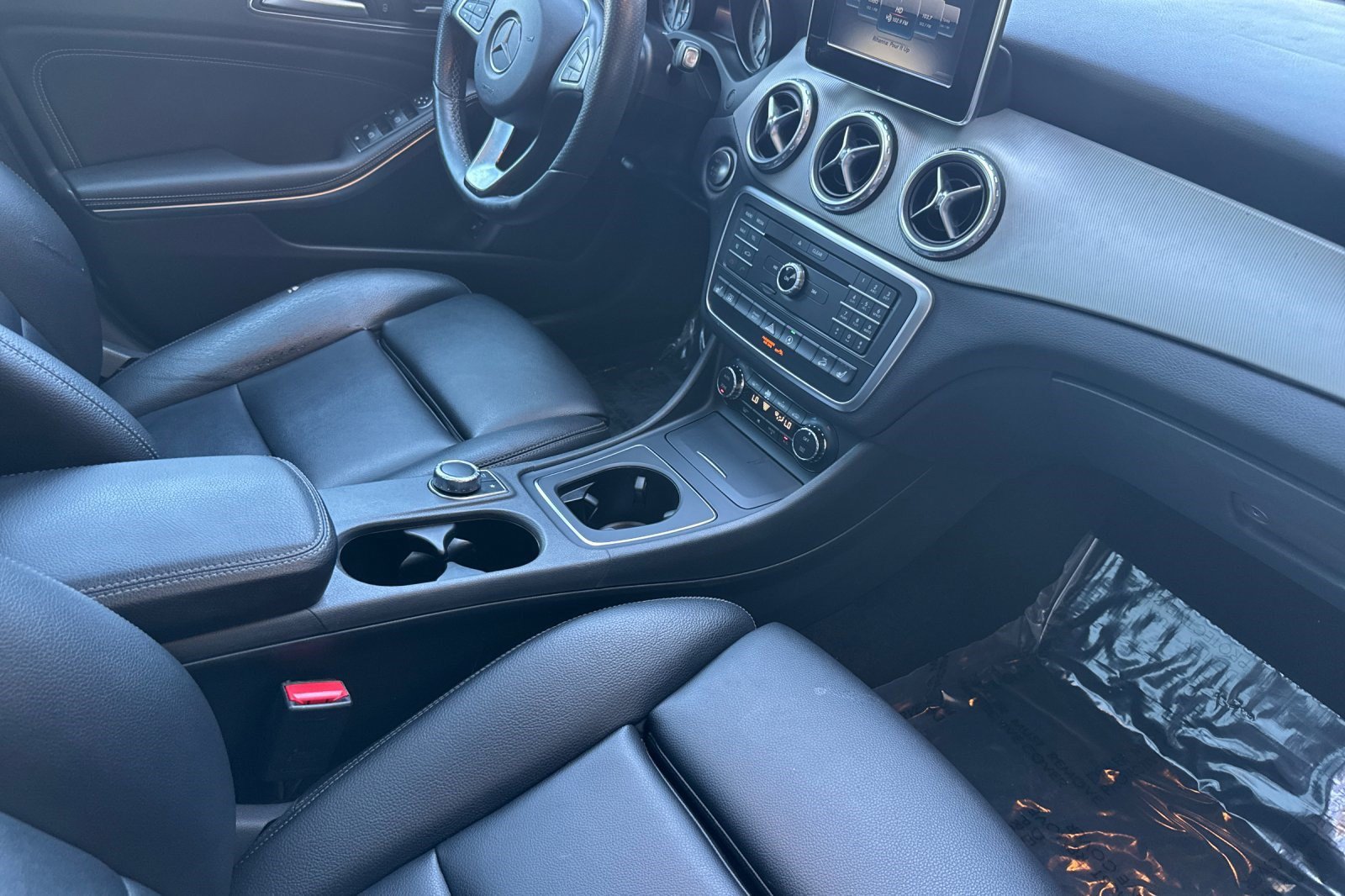 Certified 2017 Mercedes-Benz GLA 250 4MATIC image 32