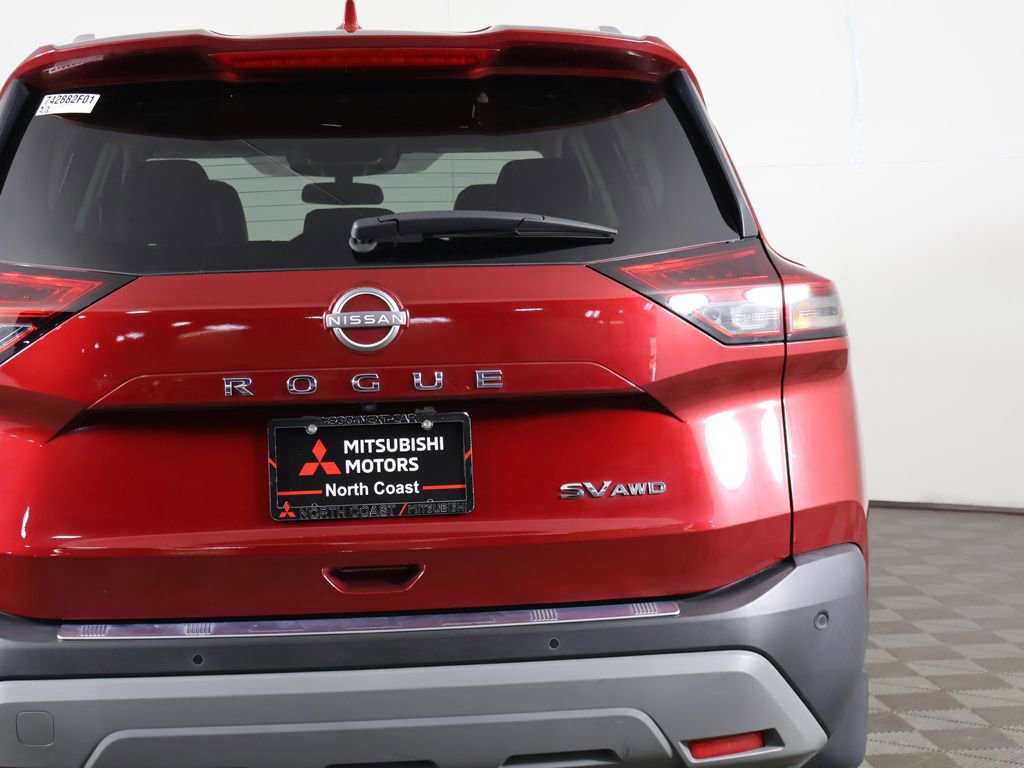 Used 2023 Nissan Rogue SV w/ SV Premium Package AWD/4WD image 16