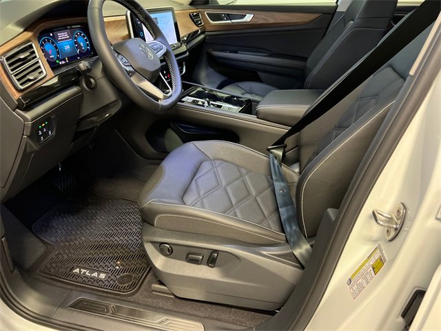 New 2026 Volkswagen Atlas SE image 7