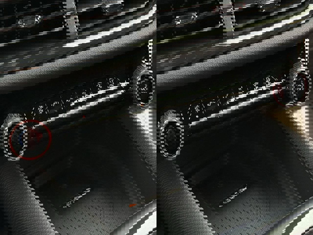 New 2026 Chevrolet Equinox EV RS image 18