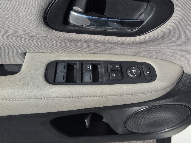 Used 2017 Honda HR-V LX image 18