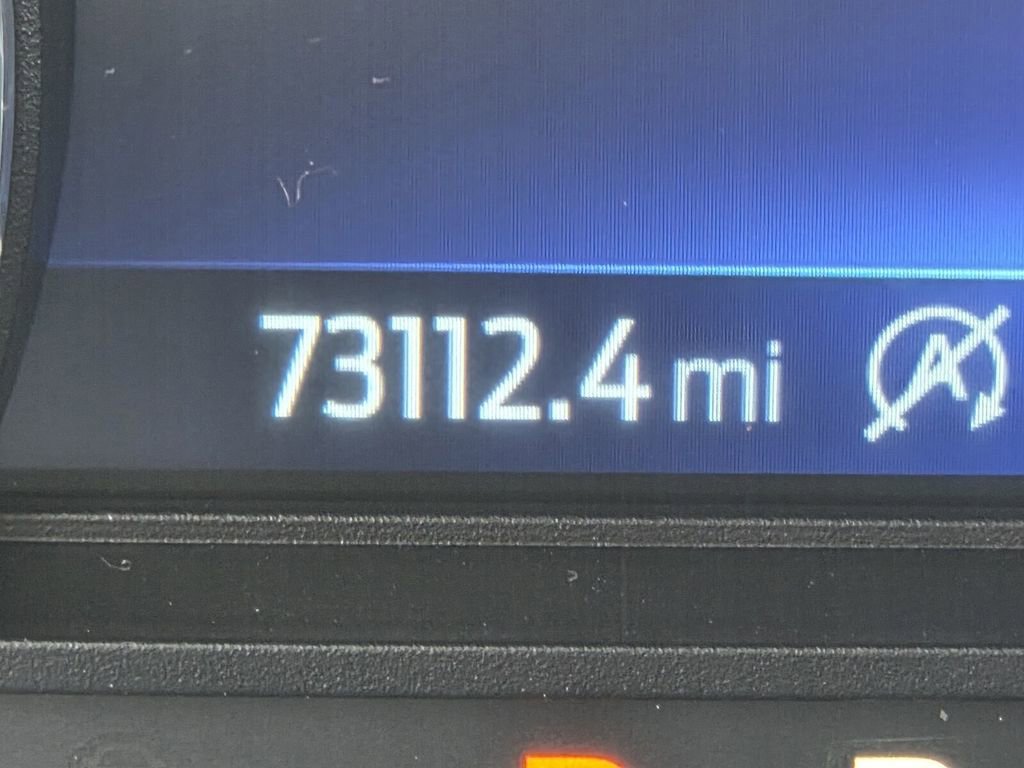 Used 2021 Ford Explorer XLT image 24