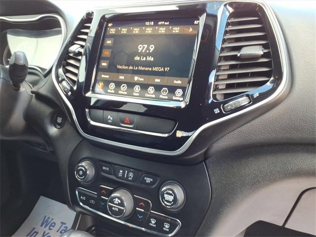 Used 2019 Jeep Cherokee Limited image 17