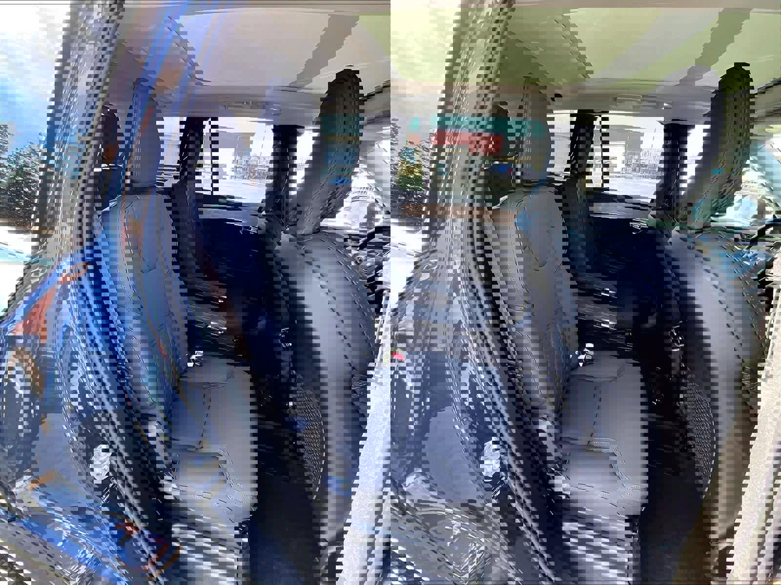 Used 2026 Volvo XC90 B6 Plus w/ Protection Package image 30