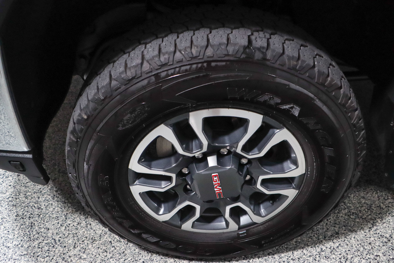 Used 2021 GMC Sierra 2500 SLE w/ SLE Value Package; AWD/4WD image 11