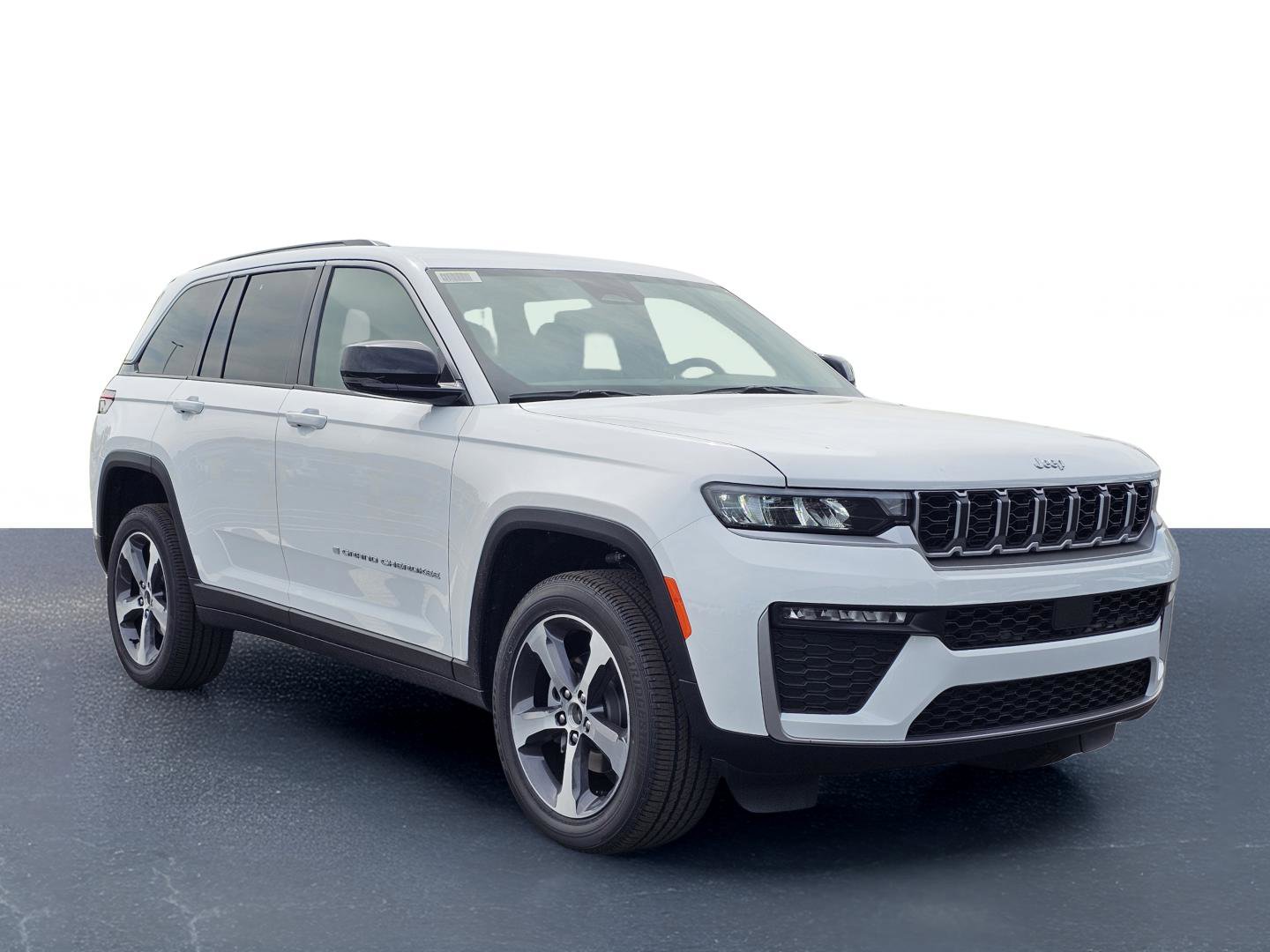 New 2026 Jeep Grand Cherokee Limited RWD image 5