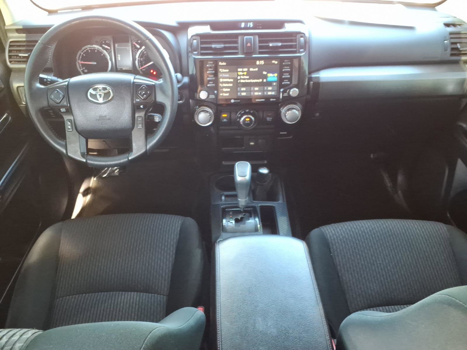 Used 2022 Toyota 4Runner TRD Off-Road AWD/4WD image 11