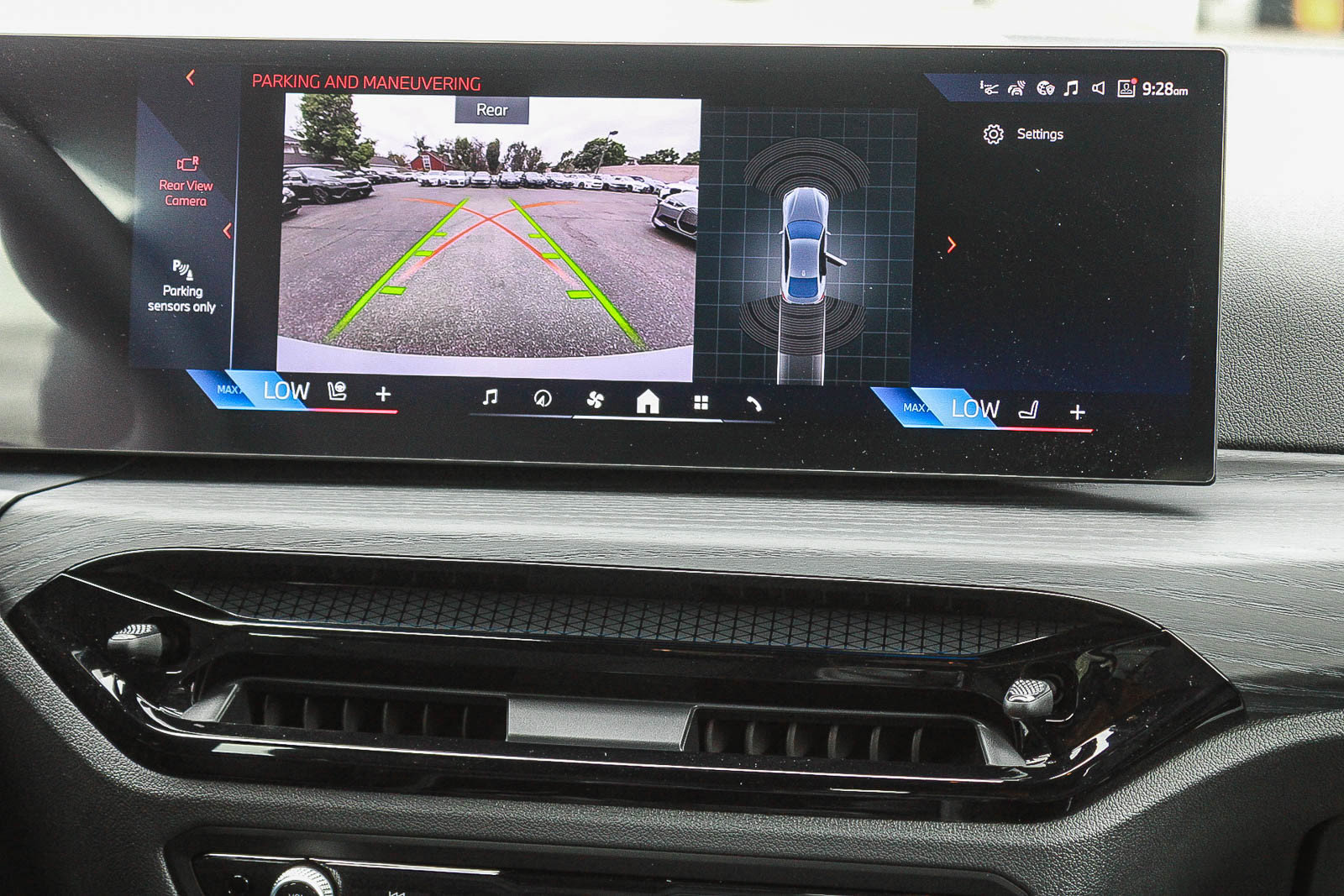 New 2026 BMW i4 xDrive40i w/ Premium Package AWD/4WD image 14