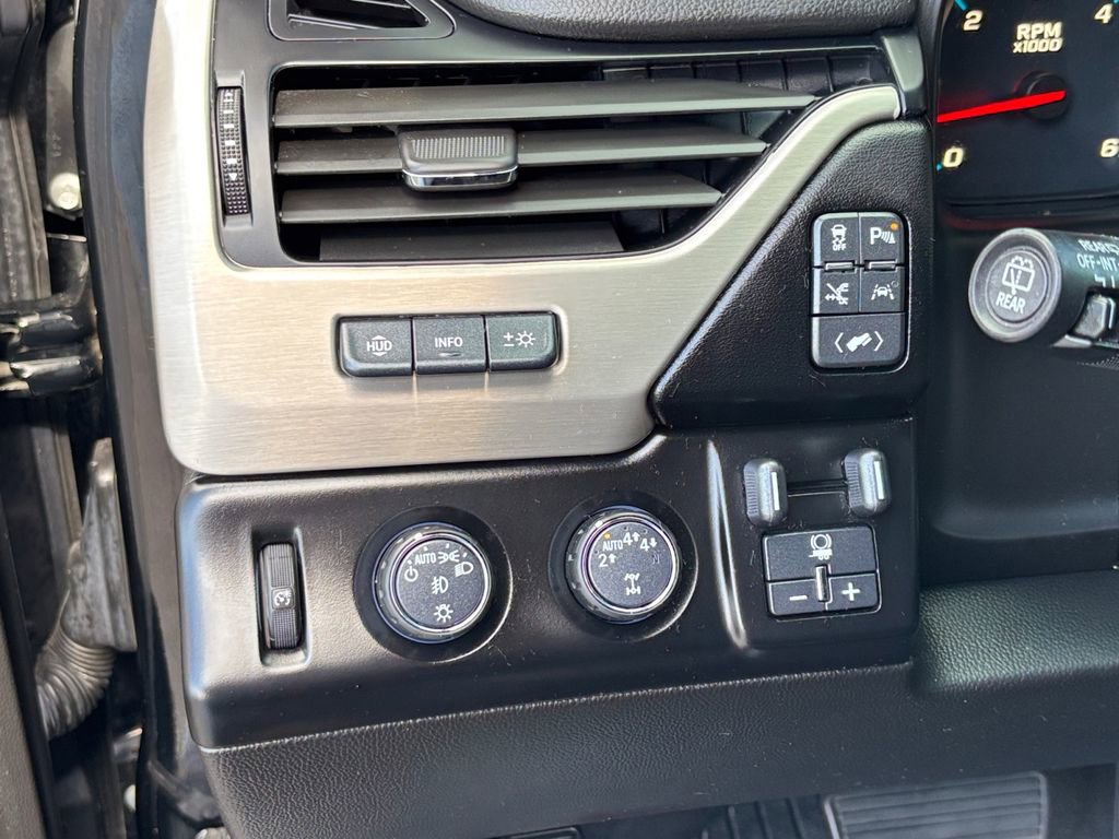 Used 2019 GMC Yukon Denali w/ Denali Ultimate Package AWD/4WD image 20
