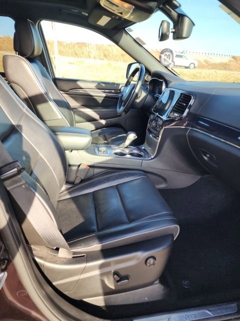 Used 2021 Jeep Grand Cherokee Overland image 45