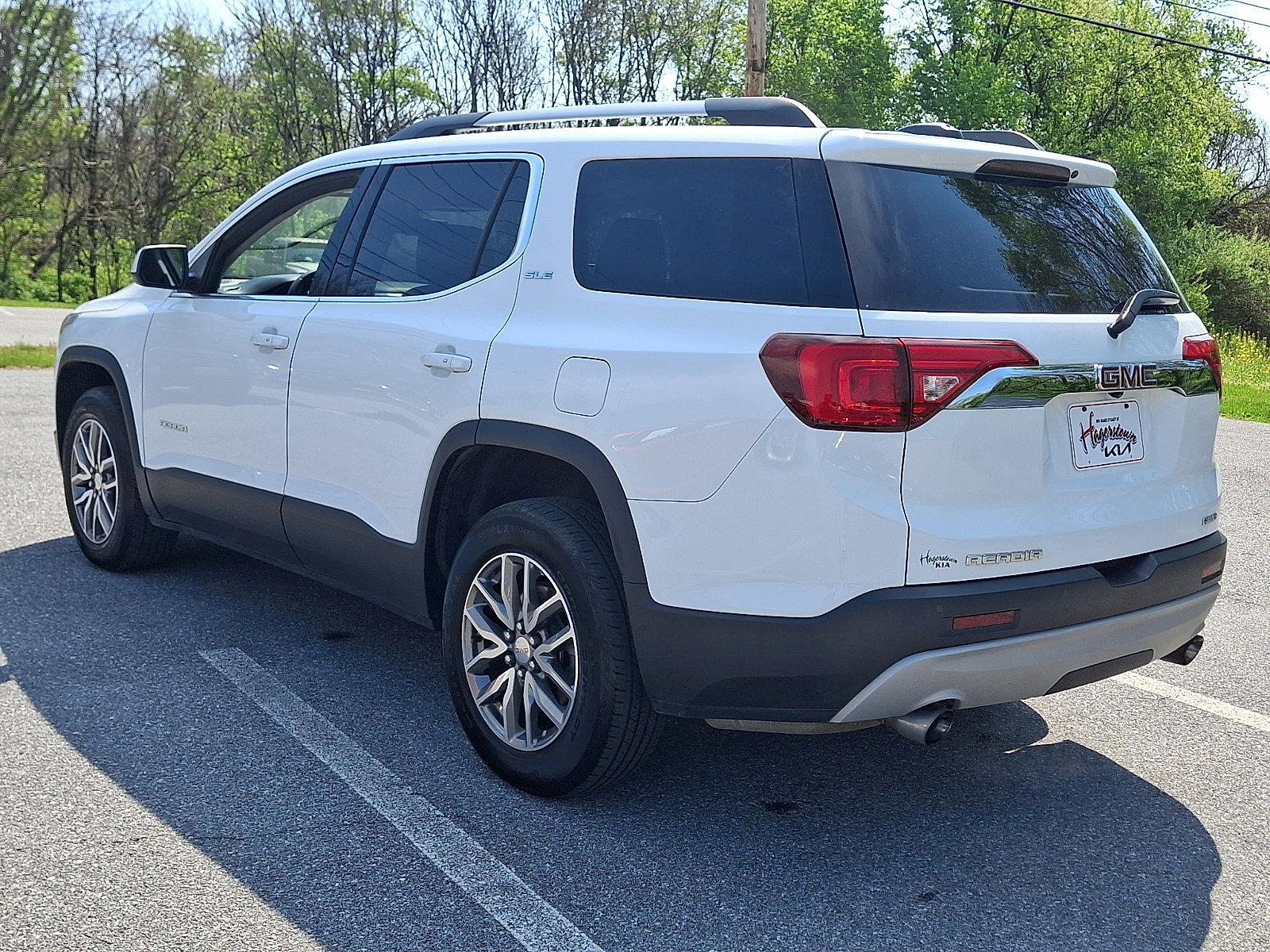 Used 2019 GMC Acadia SLE w/ Driver Alert Package I AWD/4WD image 4