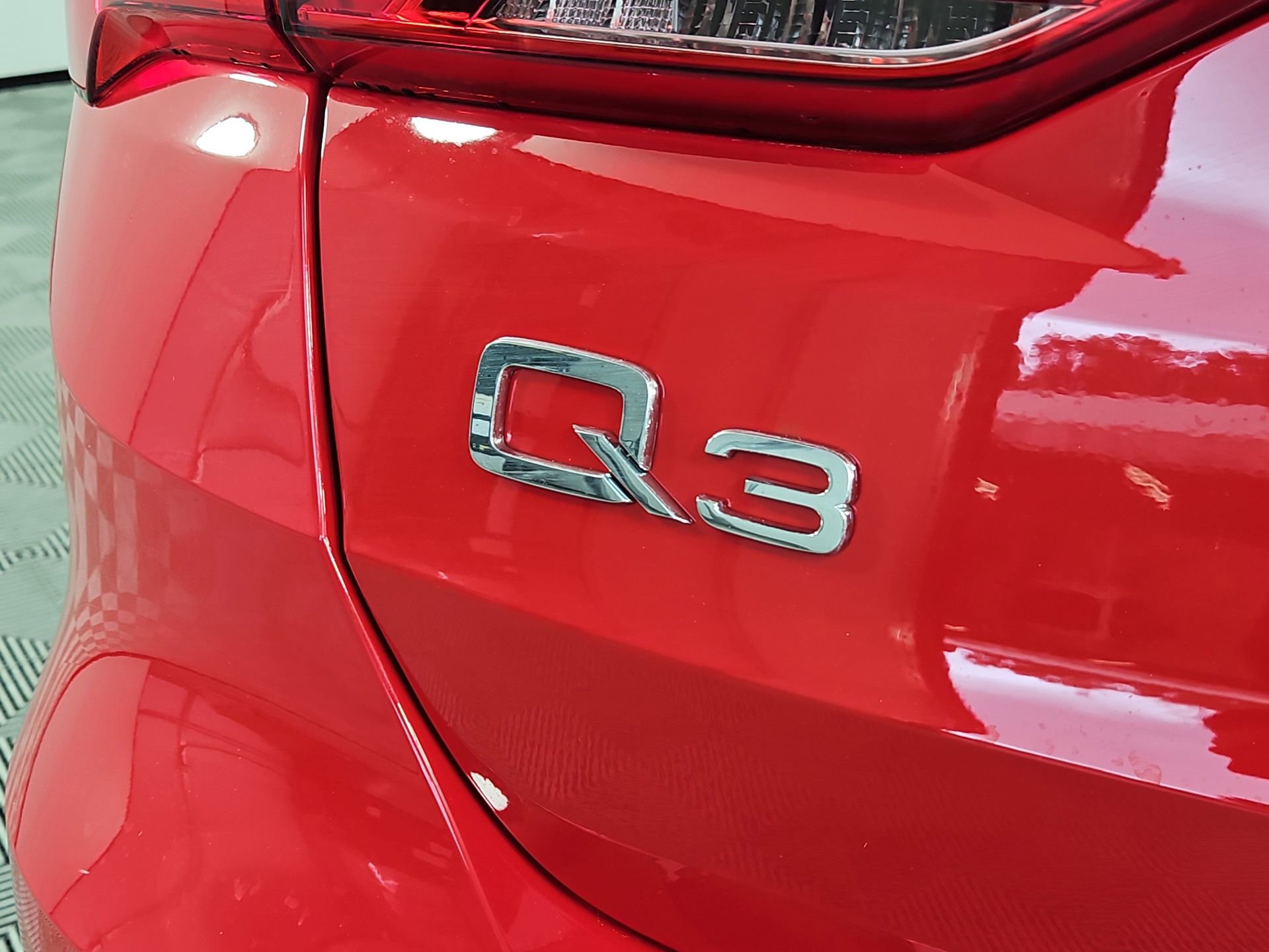 Certified 2025 Audi Q3 2.0T Premium Plus w/ Premium Plus Package image 13