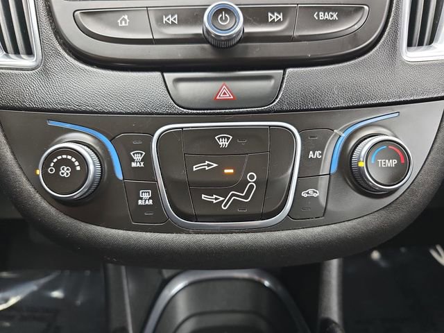 Used 2017 Chevrolet Malibu LT image 30