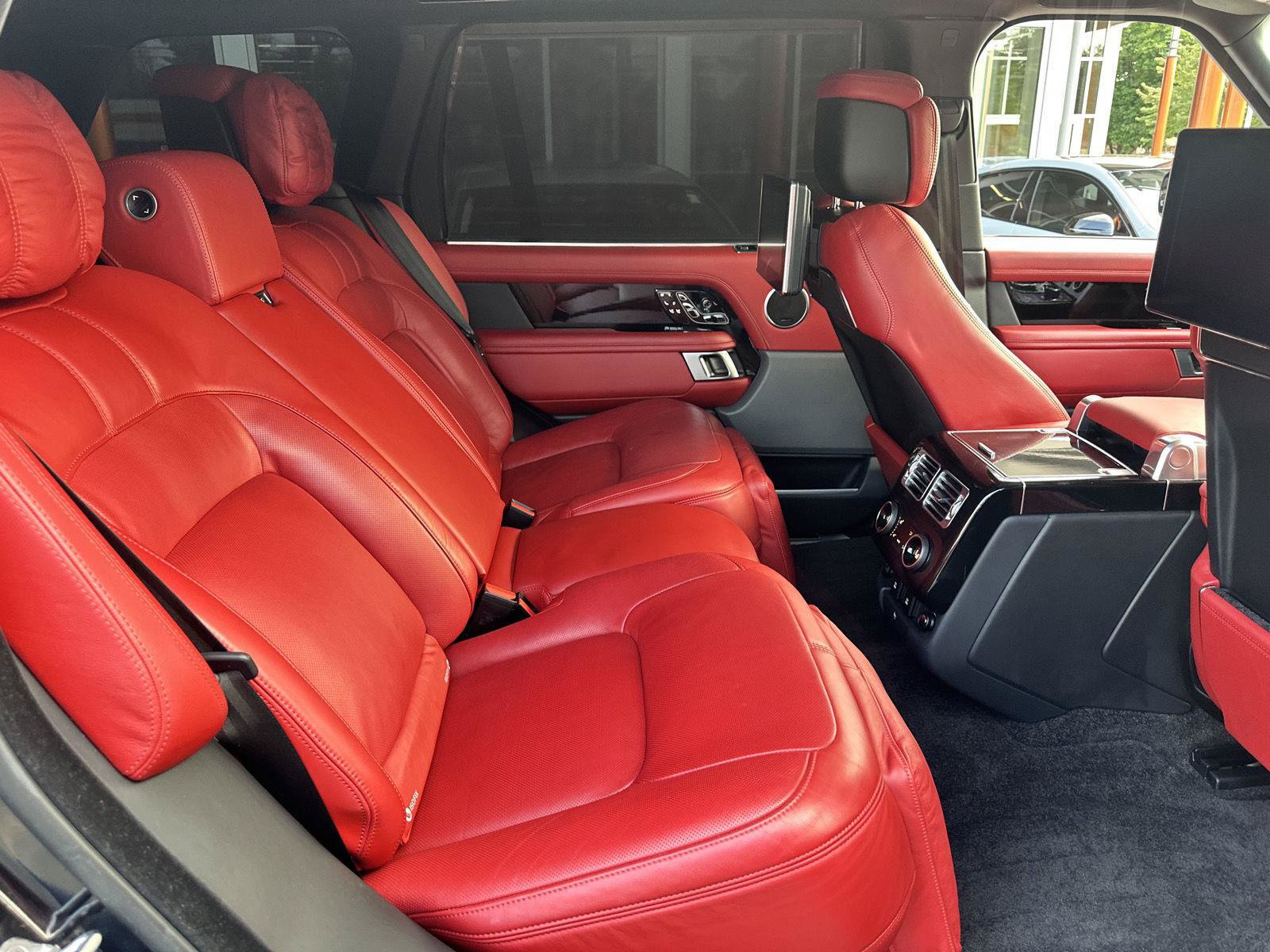 Used 2020 Land Rover Range Rover Long Wheelbase Autobiography AWD/4WD image 15
