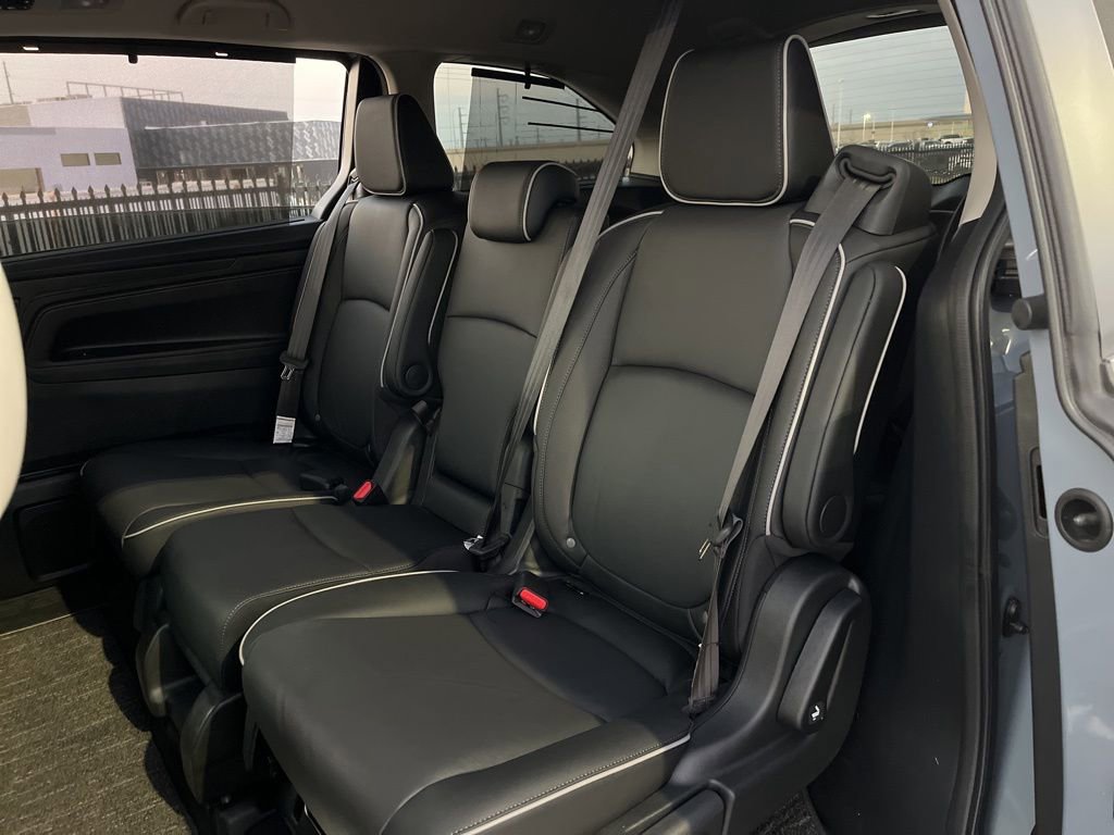 Certified 2026 Honda Odyssey Touring image 26
