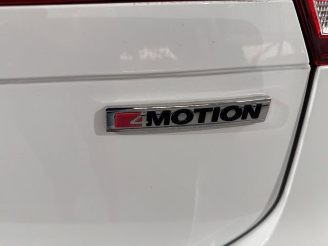 Used 2021 Volkswagen Tiguan SE w/ Panoramic Sunroof Package AWD/4WD image 10