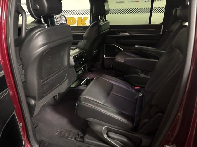 Used 2024 Jeep Wagoneer Series II image 23