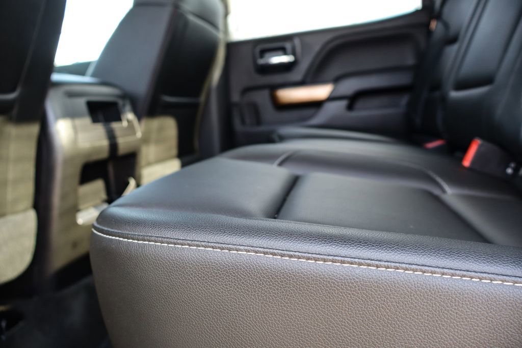 Used 2018 Chevrolet Silverado 1500 LTZ w/ LTZ Plus Package image 12