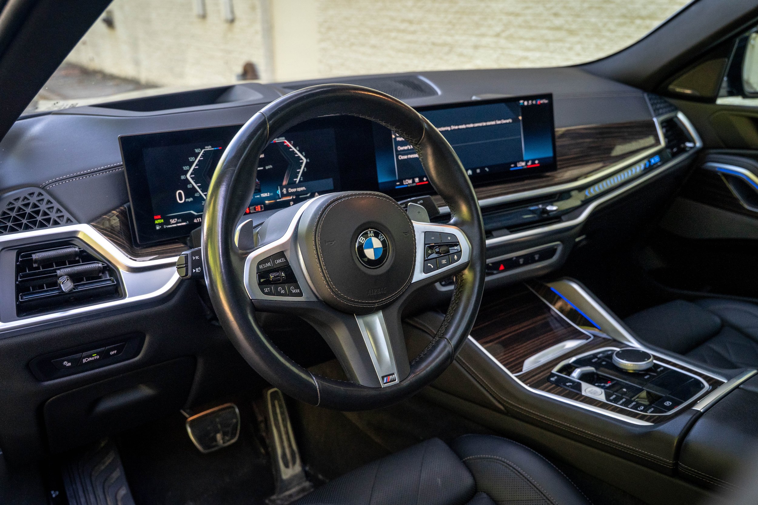 Used 2025 BMW X6 xDrive40i AWD/4WD image 3
