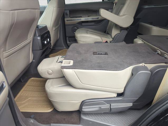 Used 2018 Ford Expedition Limited w/ Driver Assistance Package RWD image 24